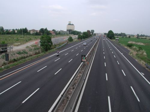 Autostrada_del_sole_sesso_reggio_emilia (500x375).jpg